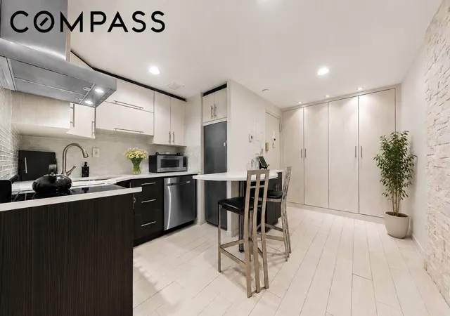 Photo 3 of Condo for sale at 435 E 86th Street #4F, New York City, NY 10028 | MLS# RLS20112881 | Listing updated on 2026-09-20