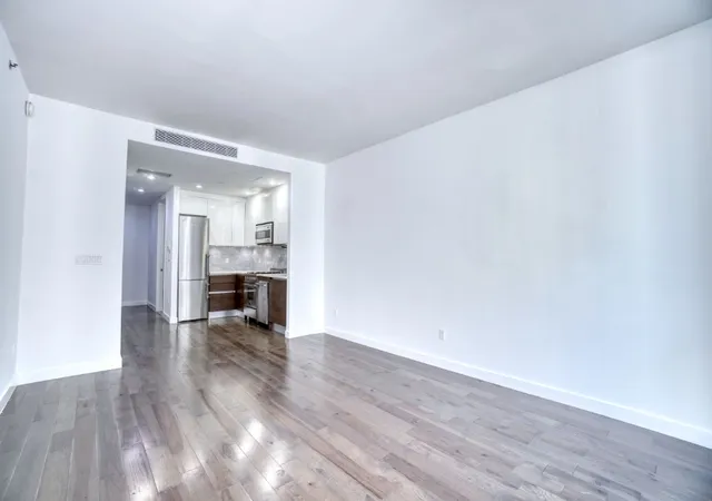 Photo 2 of Condo for sale at 11 35 45th Avenue #3H, New York City, NY 11101 | MLS# RLS20112901 | Listing updated on 2026-10-06