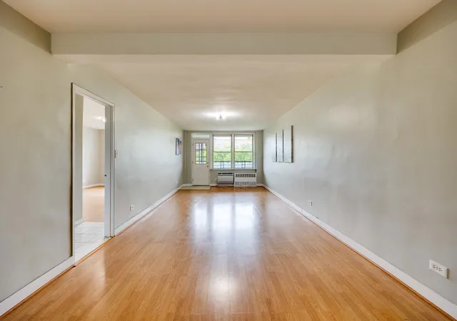 Listing Photo 3 - Condo for sale in building located at 525 Ocean Pkwy, New York, NY 11218 - Unit #4J