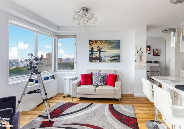 Photo 3 of House for sale at 3333 Henry Hudson Pkwy #20D, New York City, NY 10463 | MLS# RLS20113080 | Listing updated on 2026-09-22