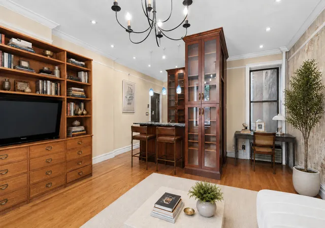 Photo 1 of House for sale at 96 Perry St #B3, New York City, NY 10014 | MLS# RLS20110315 | Listing updated on 2026-09-24