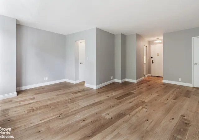 Listing Photo 5 - Condo for sale in building located at 225 E 36Th St, New York City, NY 10016 - Unit #2G
