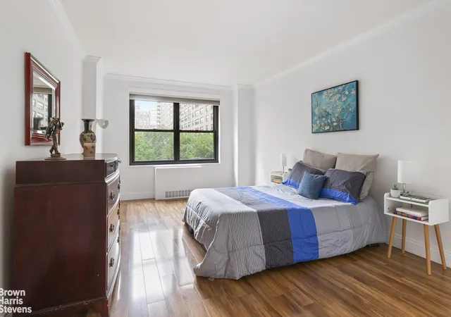 Photo 3 of Sale Pending at 142 W End Ave #5M, New York City, NY 10023 | MLS# RLS20113136 | Listing updated on 2026-10-06