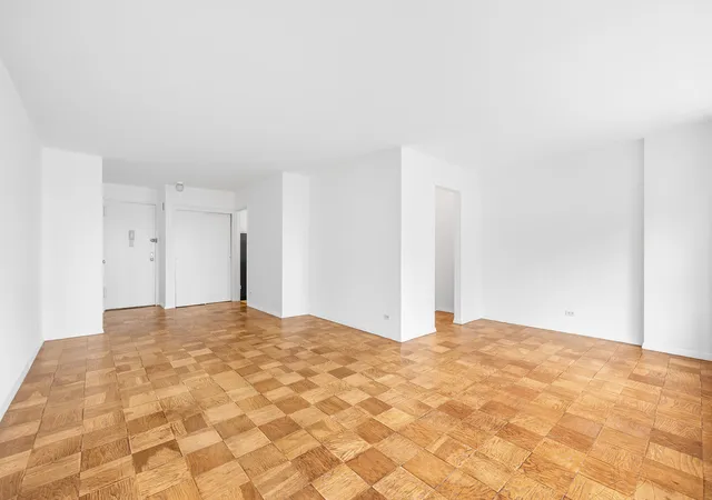 Photo 3 of Sale Pending at 185 W End Ave #14E, New York City, NY 10023 | MLS# RLS20113176 | Listing updated on 2026-10-02