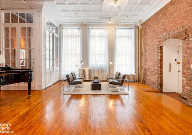 Photo 3 of Sale Pending at 39 Worth St #2E, New York City, NY 10013 | MLS# RLS20113194 | Listing updated on 2026-10-29