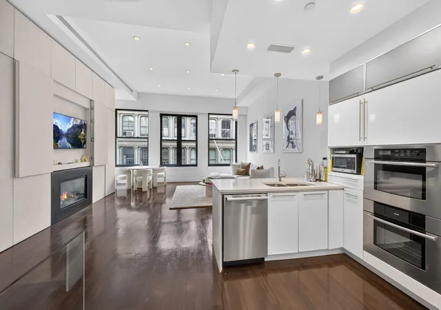 Photo 3 of Single family home for sale at 109 Mercer St #5M, New York City, NY 10012 | MLS# RLS20113218 | Listing updated on 2026-09-17