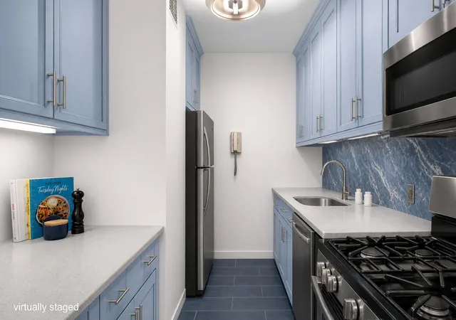 Photo 3 of Condo for sale at 185 W End Ave #23H, New York City, NY 10023 | MLS# RLS20113288 | Listing updated on 2026-09-29