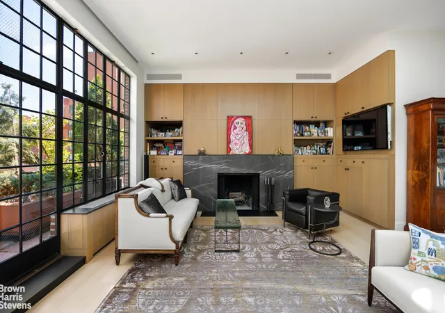 Listing Photo 5 - Condo for sale in building located at 205 E 69Th St, New York City, NY 10021 - Unit #PHA