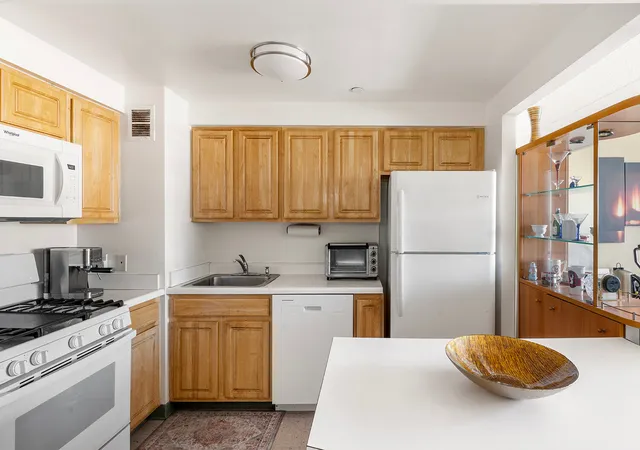 Listing Photo 5 - Condo for sale in building located at 102 Bradhurst Ave, New York, NY 10039 - Unit #1007