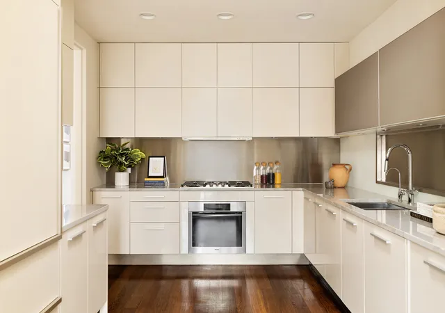 Listing Photo 5 - Condo for sale in building located at 519 W 23Rd St, New York City, NY 10011 - Unit #PHB