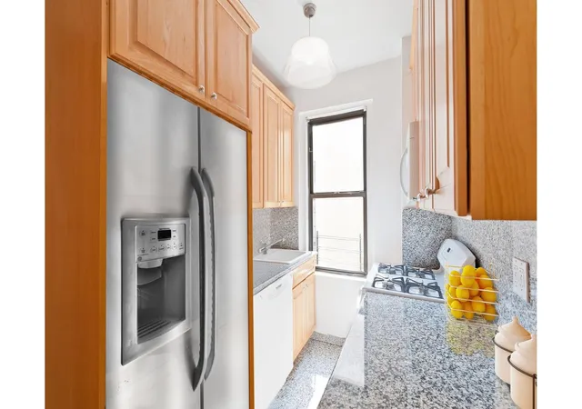 Photo 3 of House for sale at 305 W 86th Street #15A, New York City, NY 10024 | MLS# RLS20113548 | Listing updated on 2026-10-07