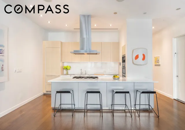 Photo 3 of House for sale at 72 Mercer St #3E, New York City, NY 10012 | MLS# RLS20088605 | Listing updated on 2026-09-19