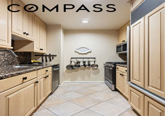 Photo 3 of House for sale at 250 Mercer St #B1502, New York City, NY 10012 | MLS# RLS20108229 | Listing updated on 2026-09-09