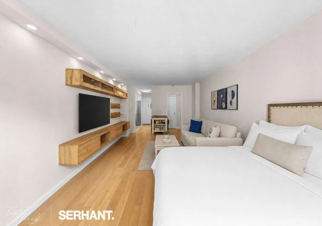 Photo 4 of House for sale at 130 E 18th Street #8K, New York City, NY 10003 | MLS# RLS20113650 | Listing updated on 2026-09-26