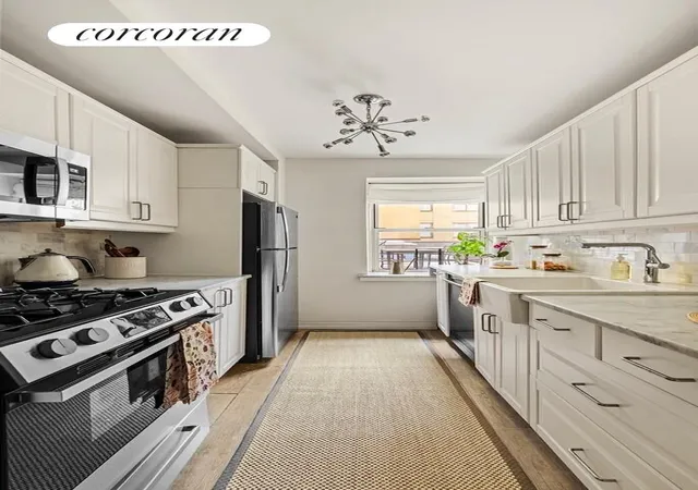 Photo 3 of Sale Pending at 111 Hicks St #5P, New York City, NY 11201 | MLS# RLS20113688 | Listing updated on 2026-09-29