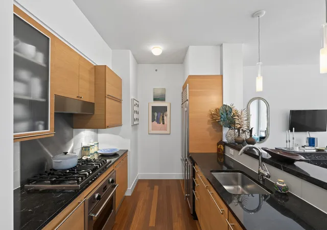 Photo 3 of House for sale at 10 W End Ave #6F, New York City, NY 10023 | MLS# RLS20113729 | Listing updated on 2026-10-04