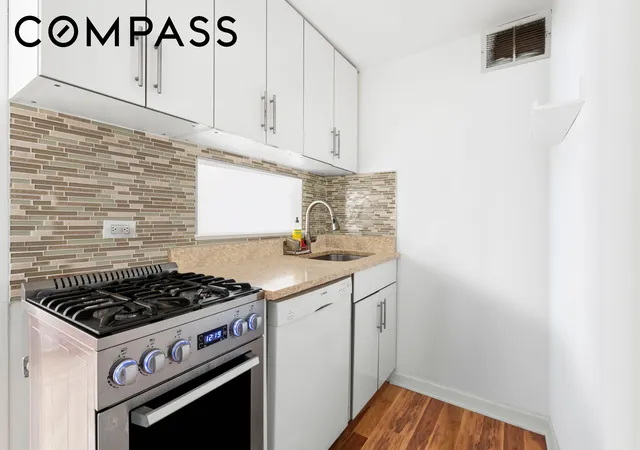 Photo 3 of House for sale at 35 E 38th Street #12B, New York City, NY 10016 | MLS# RLS20110975 | Listing updated on 2026-10-06