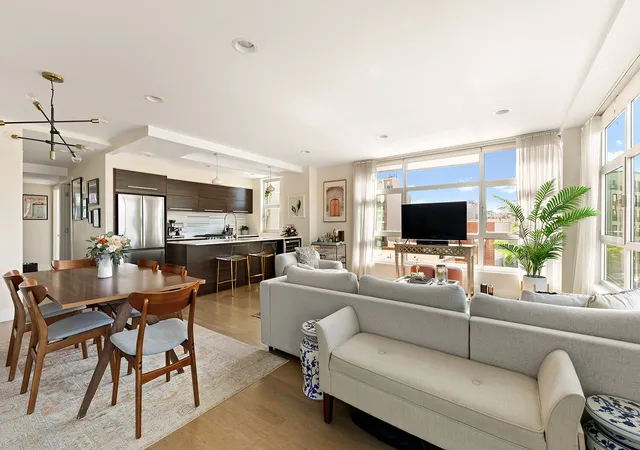Photo 3 of Condo for sale at 450 Manhattan Ave #4A, New York City, NY 11222 | MLS# RLS20113989 | Listing updated on 2026-09-23