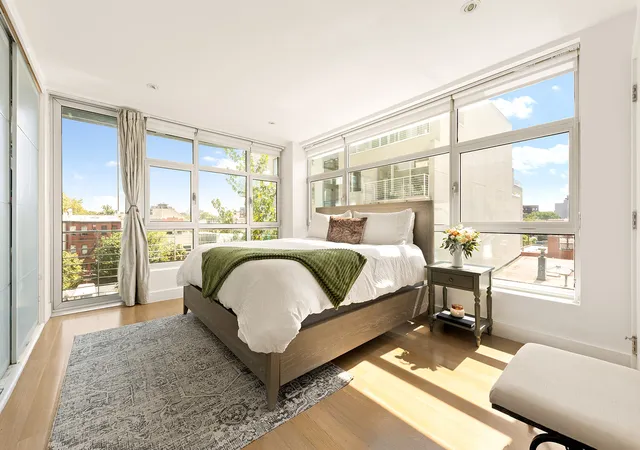Listing Photo 5 - Condo for sale in building located at 450 Manhattan Ave, New York City, NY 11222 - Unit #4A