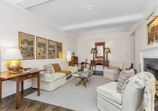 Listing Photo 1 - Condo for sale in building located at 7 Gracie Sq, New York City, NY 10028 - Unit #6C