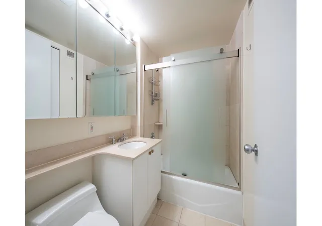Photo 3 of House for sale at 308 E 38th Street #8D, New York City, NY 10016 | MLS# RLS20114151 | Listing updated on 2026-09-18