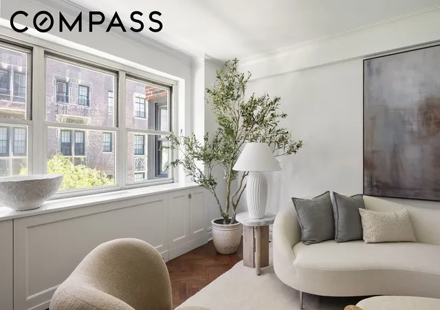 Photo 4 of House for sale at 710 Park Ave #6D, New York City, NY 10021 | MLS# RLS20113913 | Listing updated on 2026-09-19