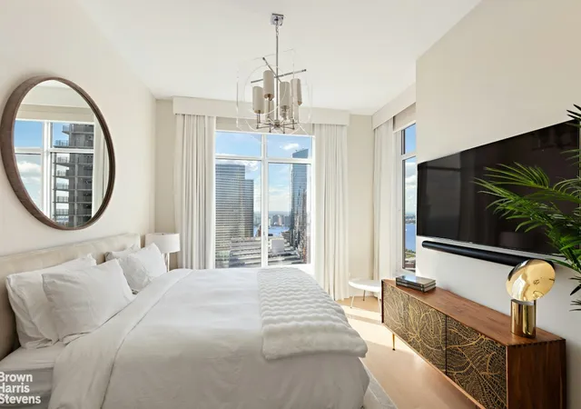 Photo 4 of House for sale at 30 Park Pl #49A, New York City, NY 10007 | MLS# RLS20114417 | Listing updated on 2026-09-11
