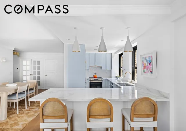 Listing Photo 3 - Condo for sale in building located at 399 E 72Nd St, New York City, NY 10021 - Unit #12AB