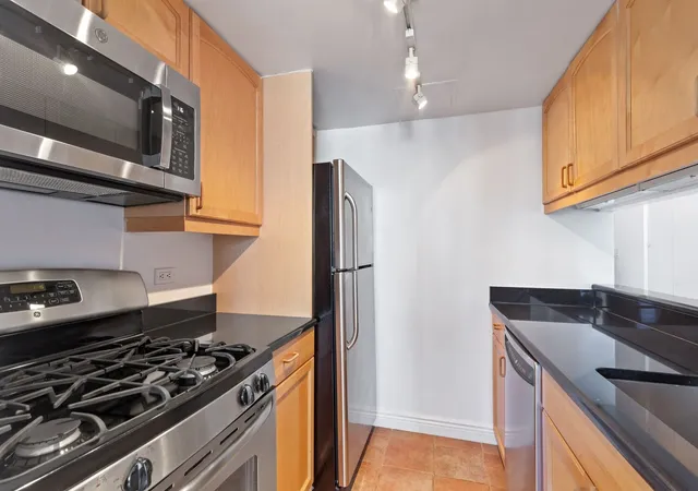 Photo 2 of Condo for sale at 377 Rector Pl #15C, New York City, NY 10280 | MLS# RLS20114442 | Listing updated on 2026-09-14