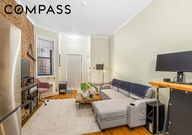 Photo 2 of Sale Pending at 344 E 87th Street #1D, New York City, NY 10128 | MLS# RLS20109644 | Listing updated on 2026-09-18