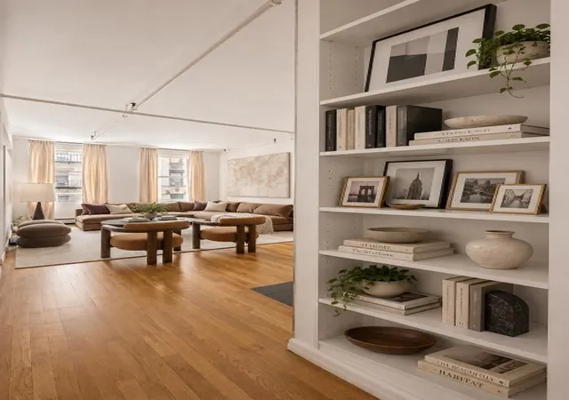 Photo 3 of House for sale at 426 W Broadway #3b, New York City, NY 10012 | MLS# RLS20114460 | Listing updated on 2026-09-13