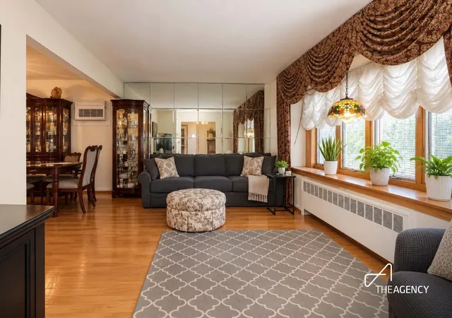 Photo 3 of Single family home for sale at 11 Austin Ave, New York City, NY 10305 | MLS# RLS20114666 | Listing updated on 2026-09-12