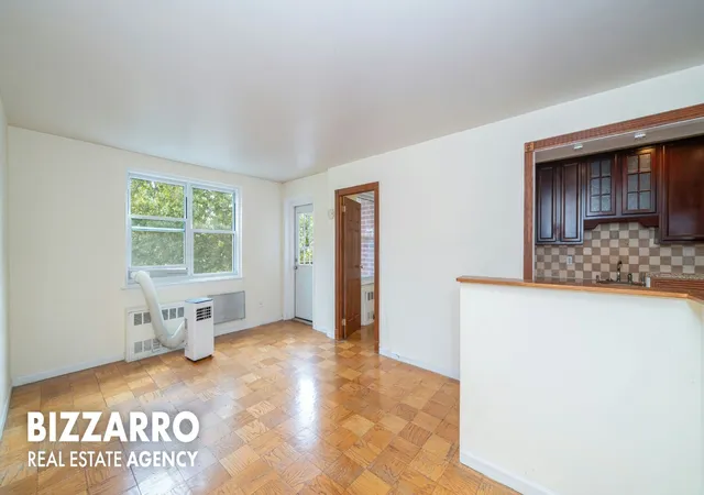 Listing Photo 5 - Condo for sale in building located at 315 W 232Nd St, New York, NY 10463 - Unit #4L