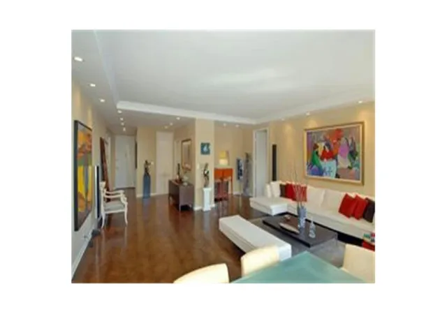 Photo 3 of House for sale at 530 E 76th Street #31AB, New York City, NY 10021 | MLS# RLS20114737 | Listing updated on 2026-09-17