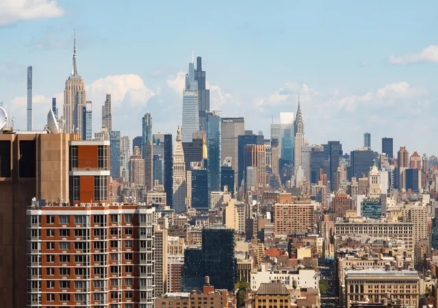 Photo 2 of Condo for sale at 2 Park Pl #40, New York City, NY 10007 | MLS# RLS20114789 | Listing updated on 2026-09-22