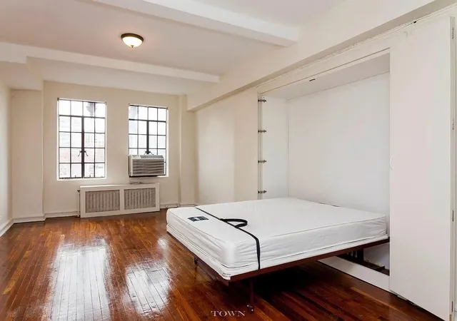 Photo 3 of Condo for sale at 320 E 42nd Street #2207, New York City, NY 10017 | MLS# RLS20110066 | Listing updated on 2026-09-22
