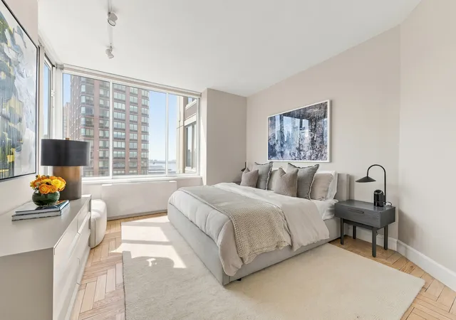 Photo 3 of Condo for sale at 200 Riverside Blvd #25E, New York City, NY 10069 | MLS# RLS20114861 | Listing updated on 2026-09-15