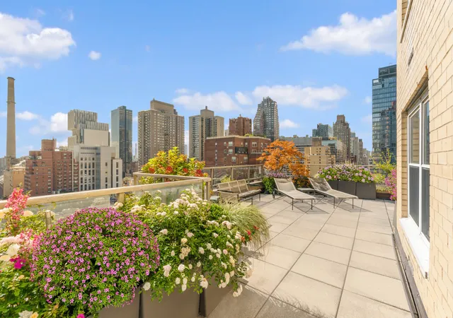 Listing Photo 1 - Condo for sale in building located at 370 E 76Th St, New York City, NY 10021 - Unit #A1808