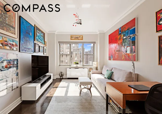Photo 2 of House for sale at 2 5th Avenue #18M, New York City, NY 10011 | MLS# RLS20115011 | Listing updated on 2026-09-24