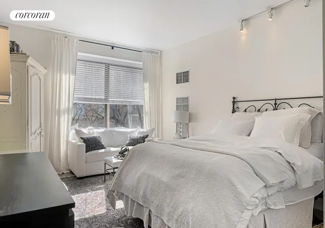 Photo 1 of Condo for sale at 200 E 69th Street #4R, New York City, NY 10021 | MLS# RLS20115015 | Listing updated on 2026-09-22