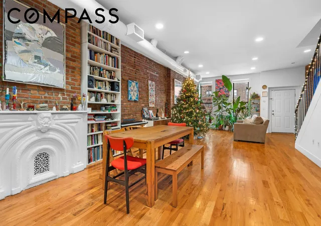 Photo 2 of Townhouse for sale at 962 Gates Ave, New York City, NY 11221 | MLS# RLS20089694 | Listing updated on 2026-10-07