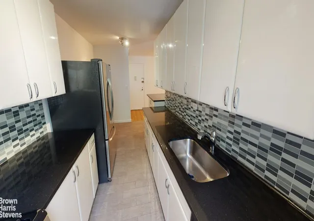 Photo 3 of Condo for sale at 100 Overlook Ter #417, New York City, NY 10040 | MLS# RLS20115157 | Listing updated on 2026-09-27