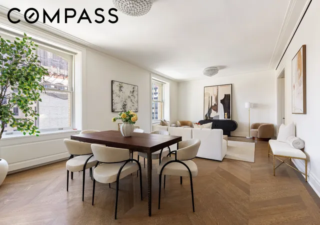 Listing Photo 1 - Condo for sale in building located at 225 W 86Th St, New York City, NY 10024 - Unit #910