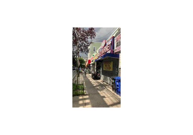 Photo 3 of Townhouse for sale at 3925 3933 White Plains Rd, New York City, NY 10466 | MLS# RLS20115231 | Listing updated on 2026-09-25