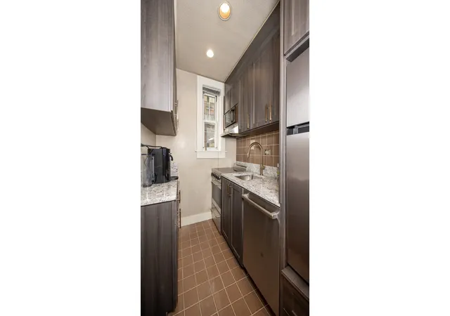 Photo 3 of Condo for sale at 575 Park Ave #109, New York City, NY 10065 | MLS# RLS20115286 | Listing updated on 2026-09-30