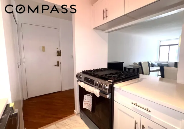 Photo 3 of House for sale at 400 E 70th Street #607, New York City, NY 10021 | MLS# RLS20107437 | Listing updated on 2026-09-17