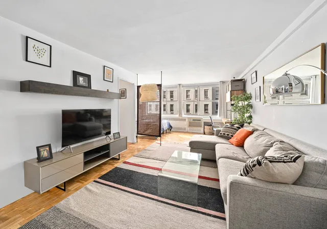 Condo for sale at 310 E 70th Street #5G, New York City, NY 11234 | MLS# RLS20116025
