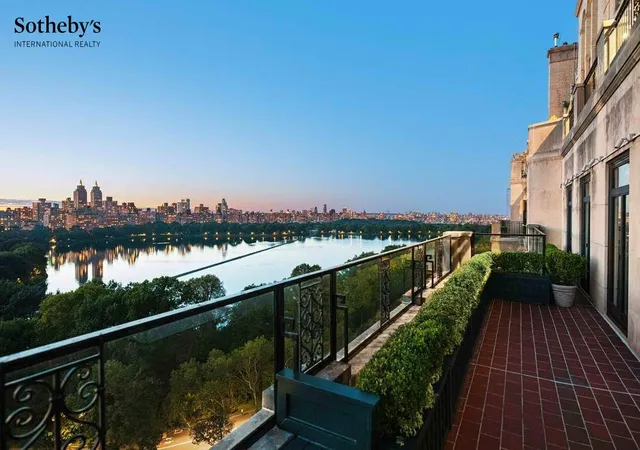 Listing Photo 2 - Condo for sale in building located at 1040 5Th Ave, New York City, NY 10028 - Unit #16