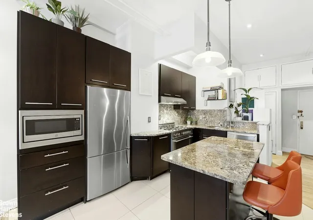 Photo 4 of Single family home for sale at 12 E 14th Street #PH5A, New York City, NY 10003 | MLS# RLS20116091 | Listing updated on 2026-10-06