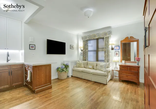 Photo 1 of Condo for sale at 160 E 91st Street #3B, New York City, NY 10128 | MLS# RLS20116100 | Listing updated on 2026-09-20